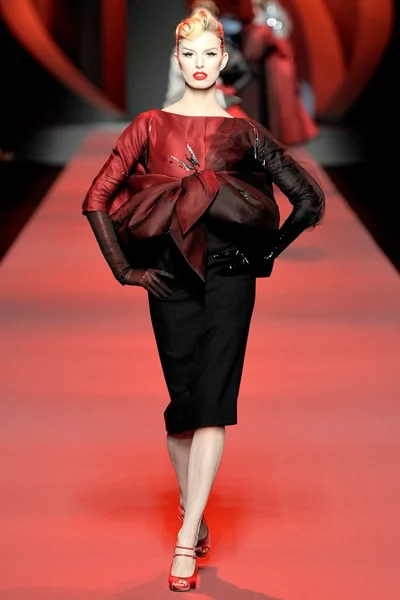 Look 2